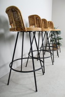 4 tabourets de bar vintage en rotin