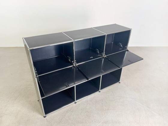 Image 1 of Credenza originale USM Haller 3x3 con cassetti e ripiano, colore nero.