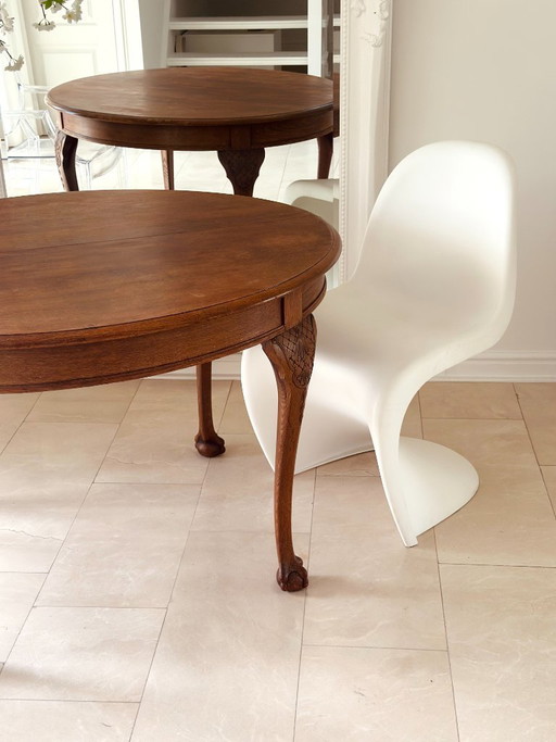 Chippendale round table