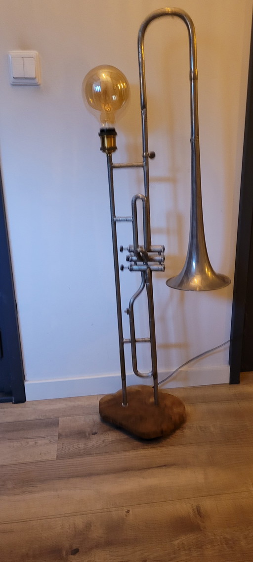 Lamp van trombone