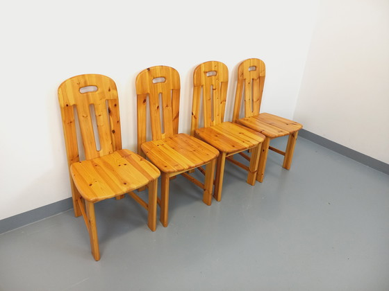 Image 1 of Suite of 4 Vintage Pine Chairs from the 70s and 80s