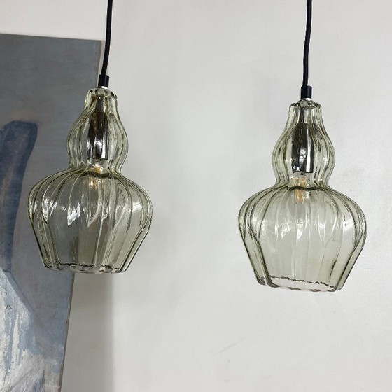 Coppia di lampade a sospensione antiche in vetro trasparente. – Glass (photo 2 of 9)
