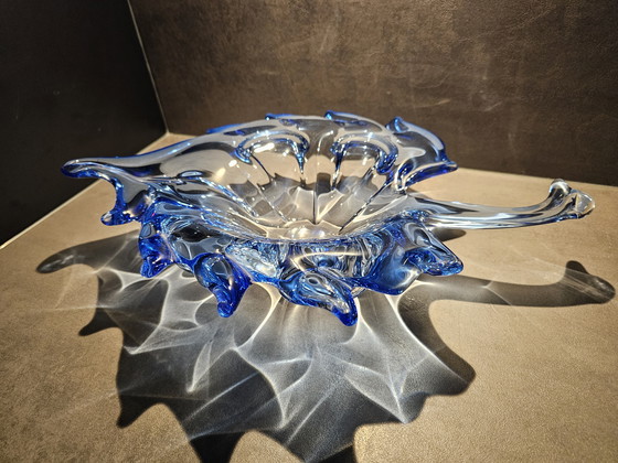 Image 1 of Unique Murano bowl in the shape of a leaf