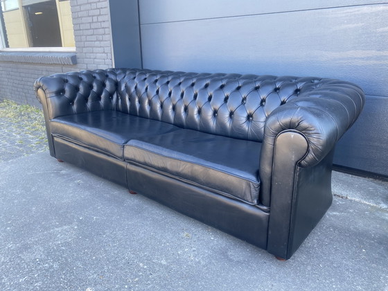 Sofá Chesterfield XL negro – Leather, Wood (photo 2 of 6)