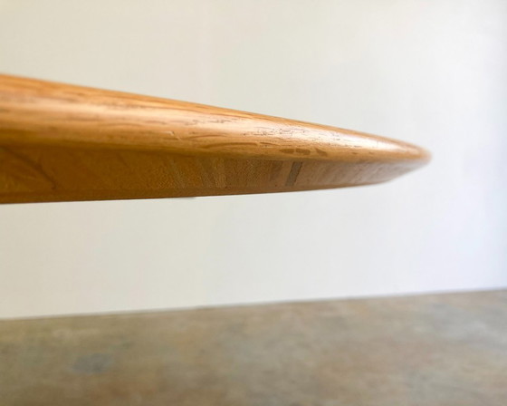 Image 1 of Fritz Hansen Circular vintage tafel door Arne Jacobsen 1967