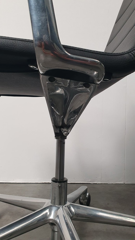 Image 1 of 4x Valea Elle 409 design office chair ICF wheels