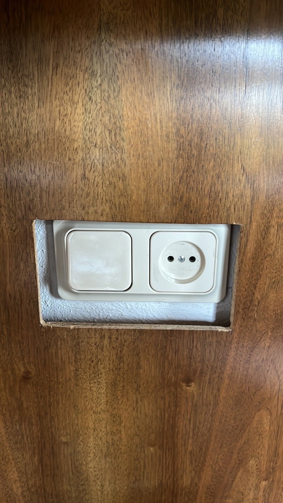 Image 1 of Vintage houten opbergkast, uit de jaren 60.