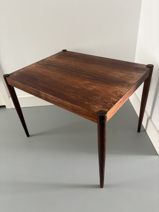 Deens Palissander houten bijzettafeltje 