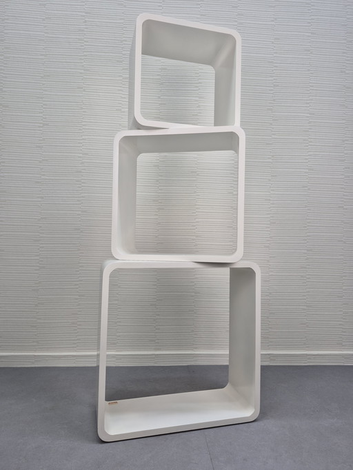 Cube/cube blanc, meuble modulaire vintage de l'ère spatiale.