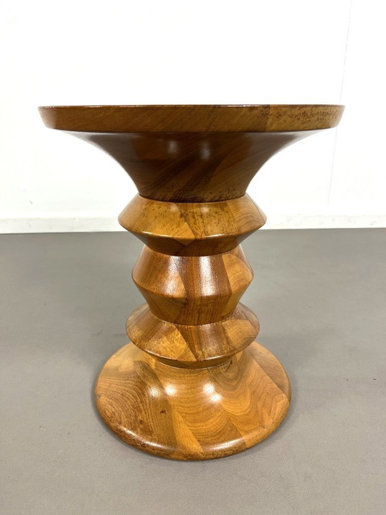 Image 1 of Sgabello modello A in noce, prodotto nei primi anni '90 da Ray & Charles Eames per Vitra.
