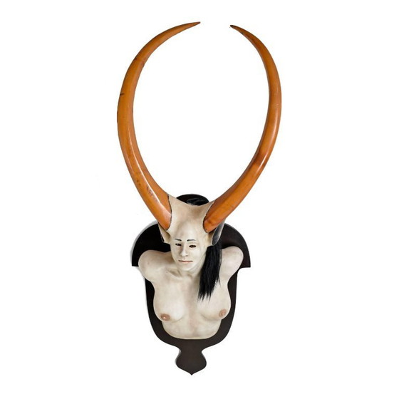 Image 1 of Daniel Painter Fantasia Creatura cornuta Busto femminile Scultura da parete