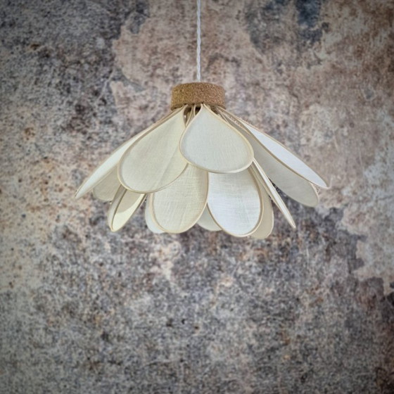 Image 1 of Hanging flower, Iris model, 16 petals in rattan and fabric (customizable shade)