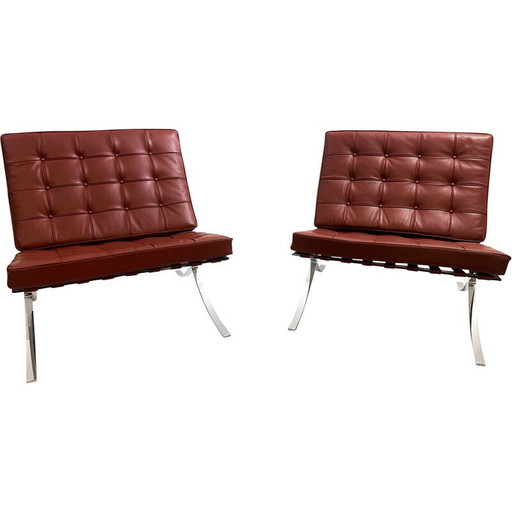 Coppia di poltrone vintage Barcelona in pelle bordeaux di Mies Van Der Rohe per Knoll, anni '90