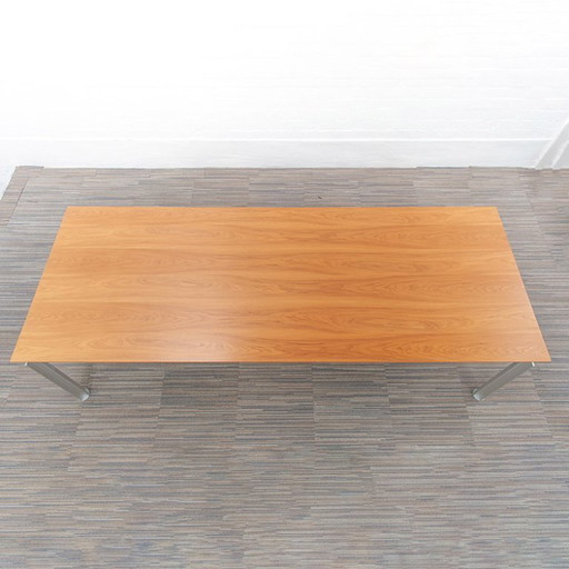 Bulo Meeting Table
