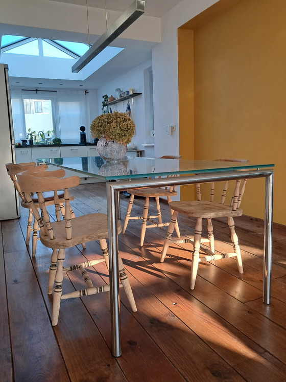 Image 1 of Matglazen eettafel van de Bijenkorf