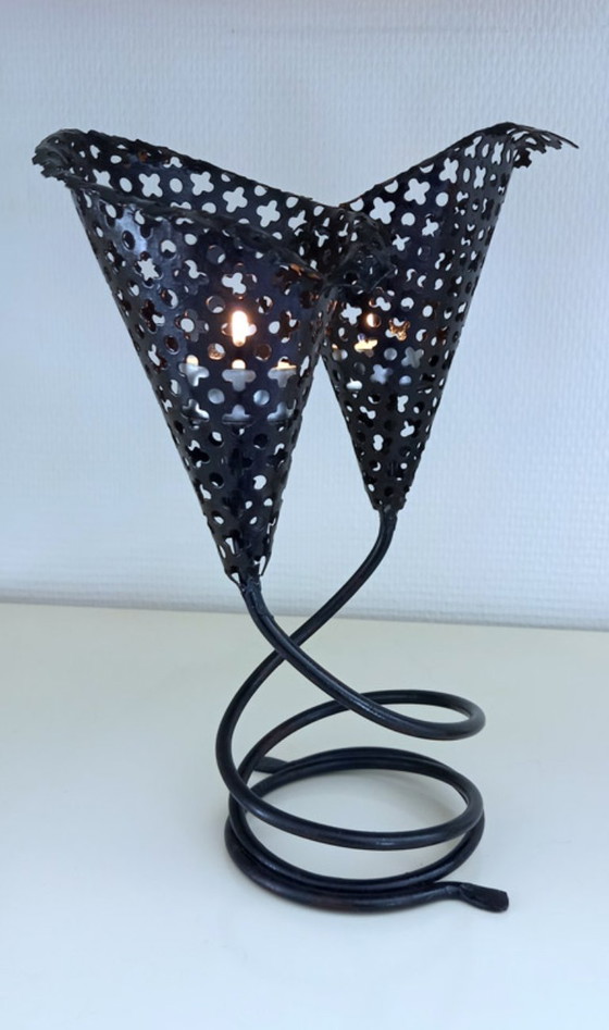 Image 1 of Coppia di candelabri doppi in metallo traforato, stile Matégot, anni '60/'70