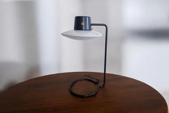 Image 1 of A.J. Oxford lamp - Louis Poulsen - Design Arne Jacobsen 1963