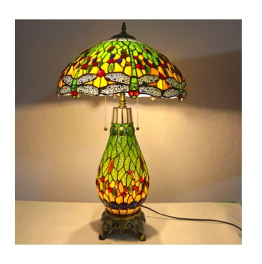 Bellissima lampada da tavolo in stile Tiffany 69x45