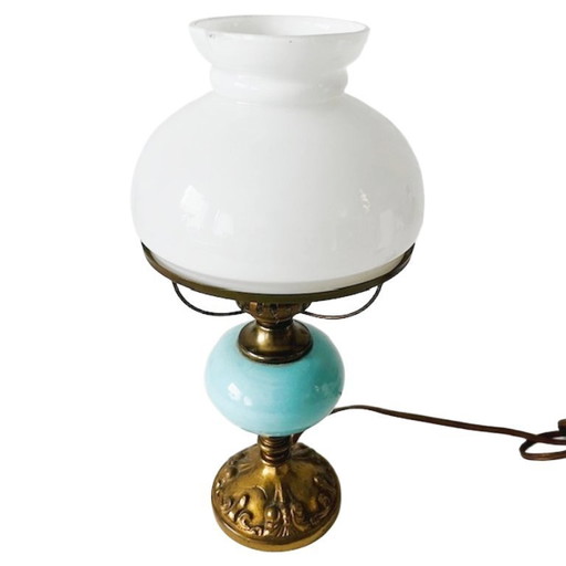 Lámpara de aceite eléctrica antigua, convertida a eléctrica, de latón y cristal turquesa, reciclada, de principios del siglo XX.