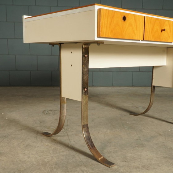 Bureau design vintage avec pieds traîneaux chromés – années 1970 – Bureaux, Metal, Wood (photo 11 of 24)