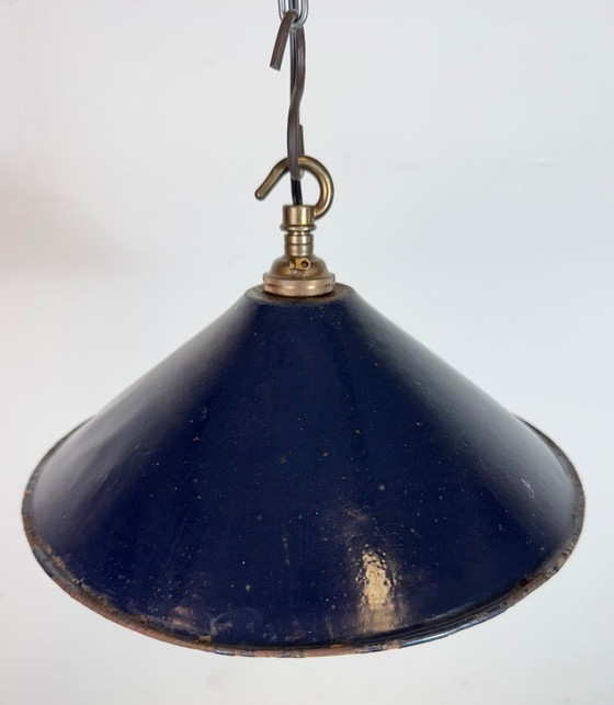 Image 1 of Lampada a sospensione industriale in smalto blu scuro, stile britannico, anni '50