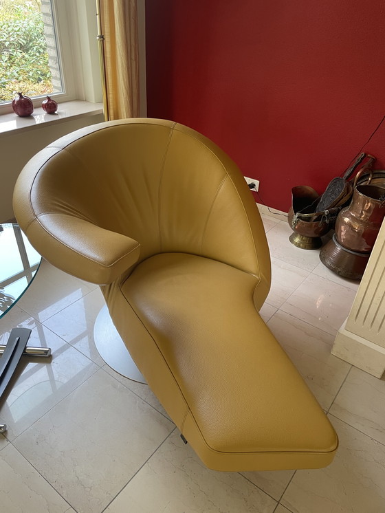 Image 1 of Poltroncina girevole Leolux Parabolica