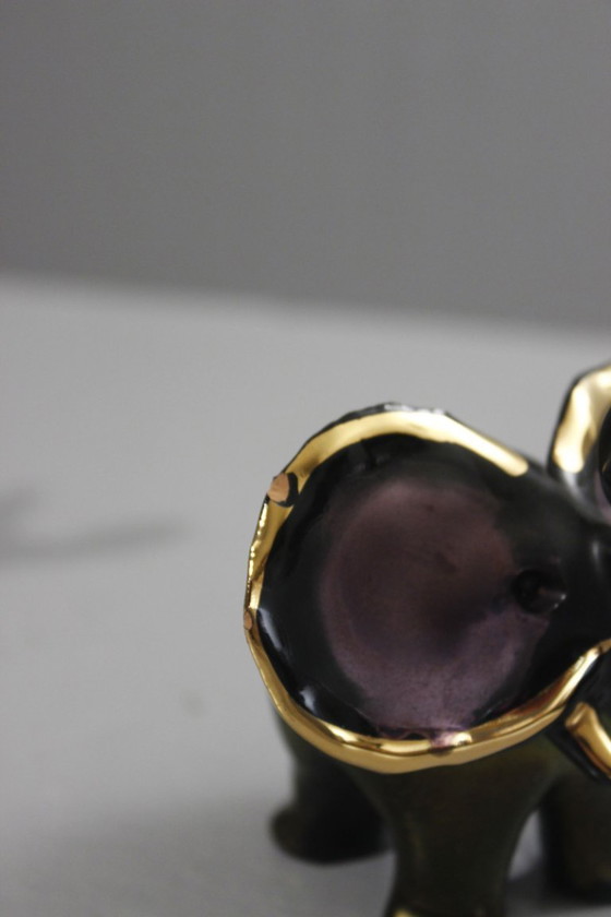 Image 1 of Romolo Verzolini & Studio Errevi - Par de elefantes de cerámica negros y dorados, años 70