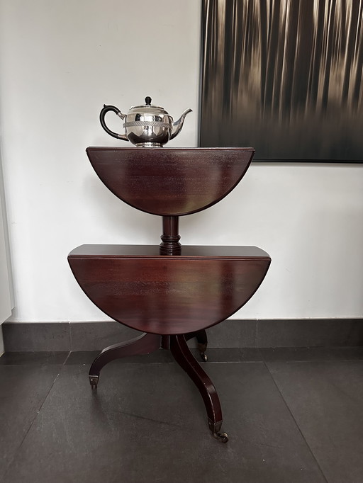 Montaplatos plegable antiguo / Mesa de servicio de dos niveles con ruedas