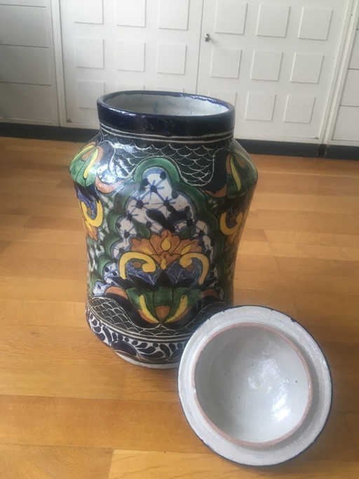 Mexikanische Deckelvase