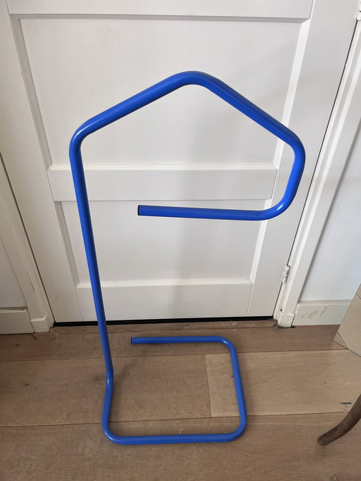 Perchero Niels Gammelgaard Grund azul