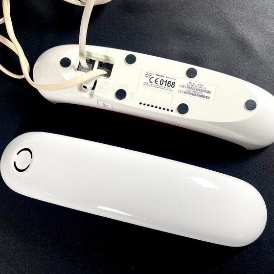 Image 1 of Téléphone sans fil Philips Mira M555 rouge et blanc avec répondeur (2013)