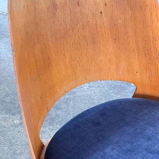 Image 1 of Eetkamerstoelen uit het midden van de 20e eeuw van Radomír Hofman voor TON, 1950