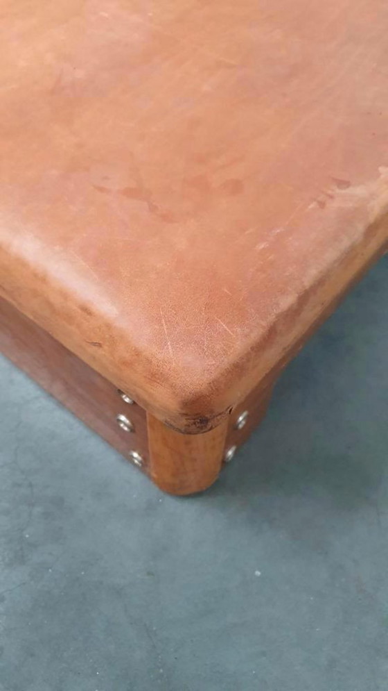 Image 1 of Tavolino vintage, mobiletto da palestra, scatola per ginnastica, imbracatura in pelle, teak anni '70