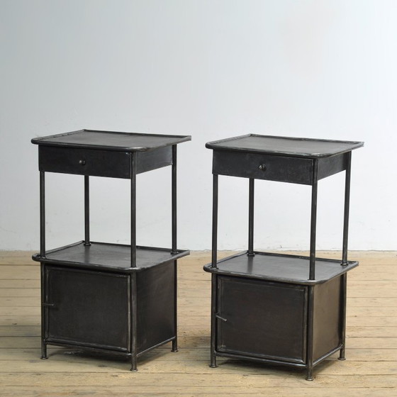 Image 1 of Set ijzeren nachtkastjes, jaren 1910