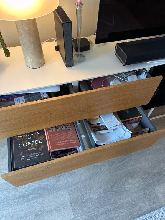 Mobili TV con cassetti e ante, bianco con legno e grigio scuro, Topform, Metallo, Modern (foto 3 di 6)