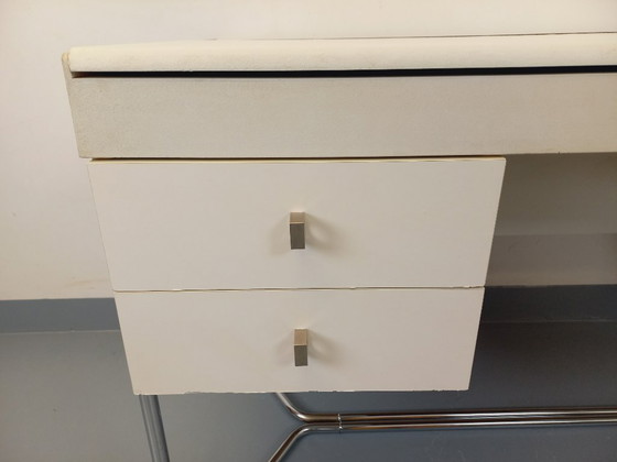 Image 1 of Bureau vintage style Bauhaus en mélaminé et métal chromé des années 70