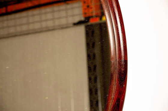 Image 1 of Grande specchio rotondo in palissandro danese di Vildbjerg Mobelfabrik 1960