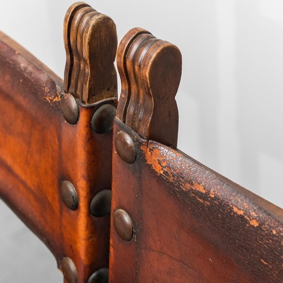 Image 1 of SET VON 6 ESSZIMMERSTÜHLEN AUS BRAUNEM HOLZ UND LEDER AUS DEM SPÄTEN 19. JAHRHUNDERT
