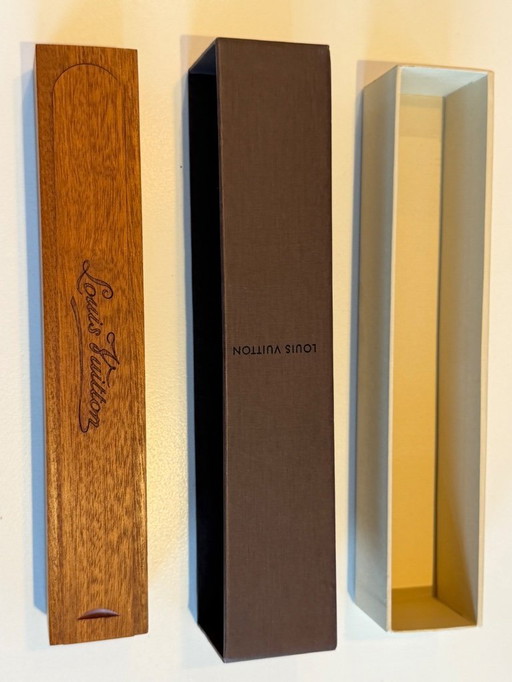 Ensemble Louis Vuitton Mikado