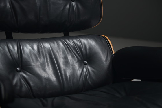 Image 1 of Vintage Eames Lounge Chairs & Ottoman 1971 - Ray & Charles Eames - Herman Miller
