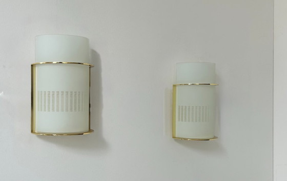 Image 1 of Coppia di appliques in ottone e vetro sabbiato, Francia 1970