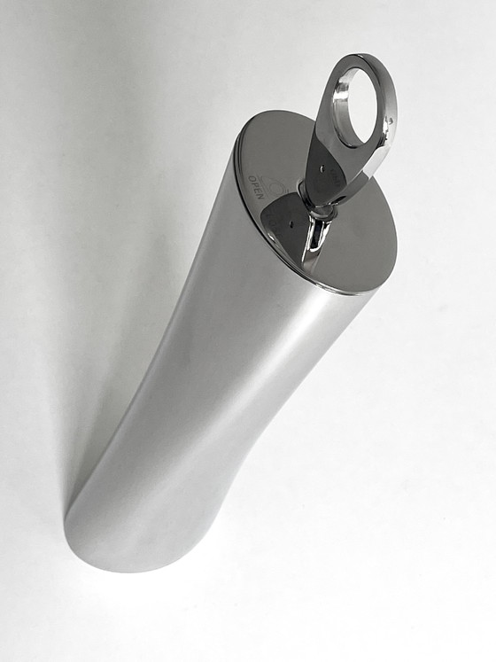 Alessi Cocktailshaker “Chiringuito” van Ron Arad. – Tafelaccessoires, Plastic, rvs (photo 11 of 26)