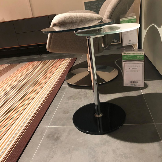 Image 1 of Table d'appoint Ronald Schmitt Gonzales