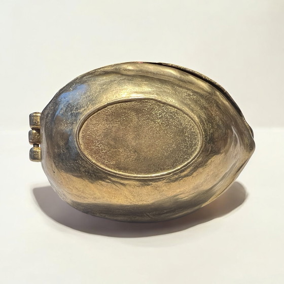 Image 1 of Cascanueces "Noce" de mediados de siglo, en forma de nuez, fabricado en latón macizo. Fabricado en Italia entre las dé