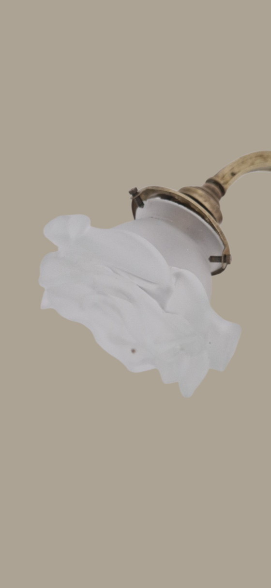 Image 1 of Jugendstil-Wandleuchte aus vergoldeter Bronze – Tulpenförmiger Schirm aus mattiertem Glas – Um 1900