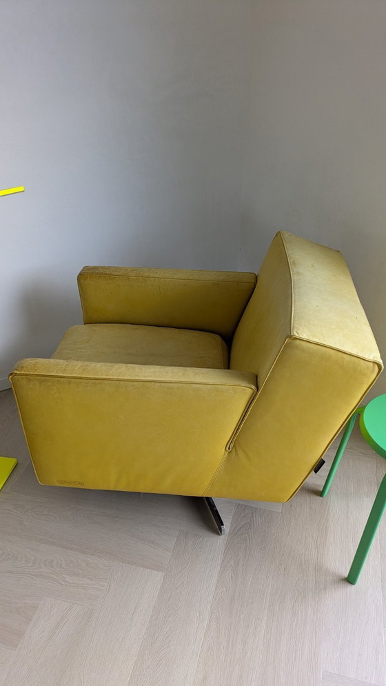 Image 1 of Schöner gelber Sessel