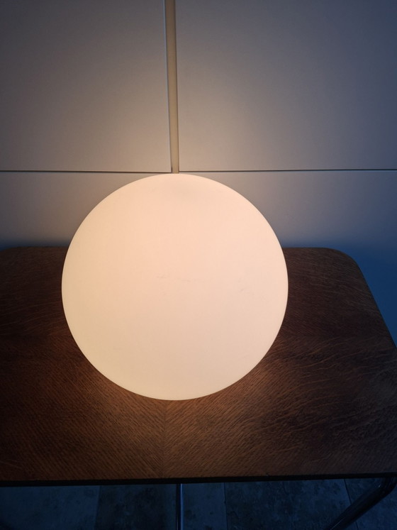 Lampada da tavolo opalina design di Peill & Putzler anni '70 / '80 – Lampade da tavolo, Vetro (photo 2 of 8)