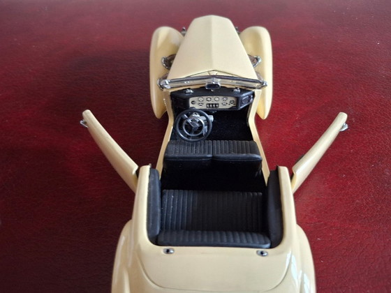 Image 1 of Franklin Mint Cord 812 Phaeton Coupé 1937 1/24