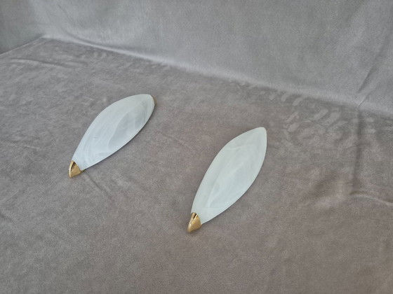 Image 1 of Coppia di lampade da parete vintage Näve Leuchten (1998) - Vetro smerigliato, dettagli in ottone, modello 1431