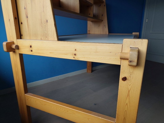 Image 1 of Bureau en pin avec plateau en stratifié haute pression